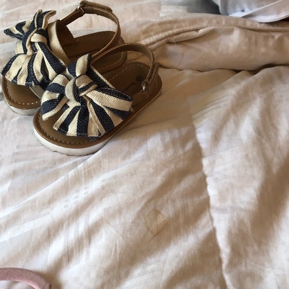 Sold Navy and cream canvas kids sandal - Picture 2 of 2